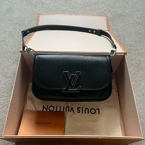 Louis Vuitton Brand New BUCI NM EPI NOIR